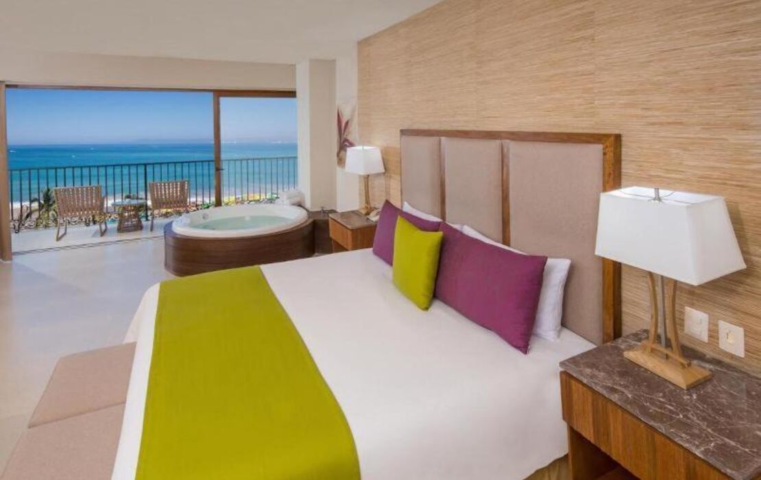 Almar Resort Luxury LGBT Experience by Mantamar Beach Club