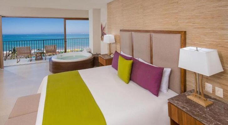 Almar Resort Luxury LGBT Experience by Mantamar Beach Club