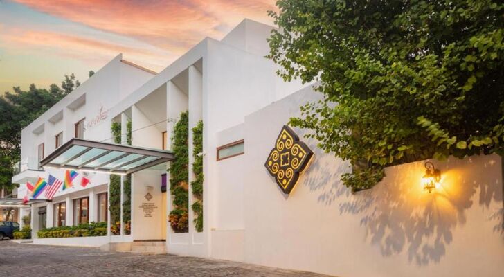 Almar Resort Luxury LGBT Experience by Mantamar Beach Club