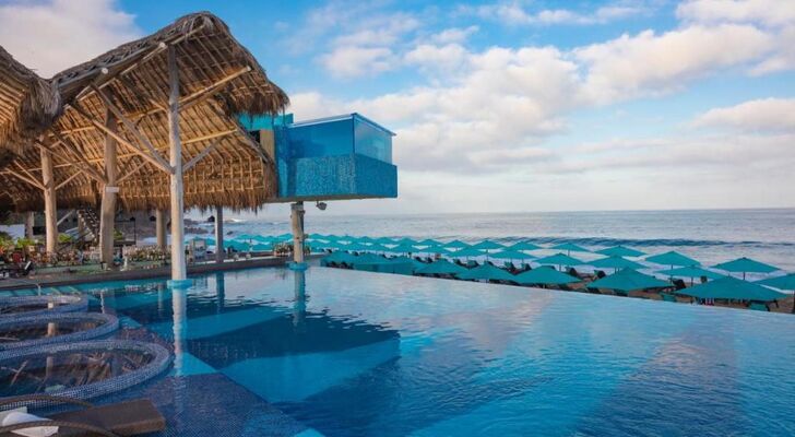 Almar Resort Luxury LGBT Experience by Mantamar Beach Club