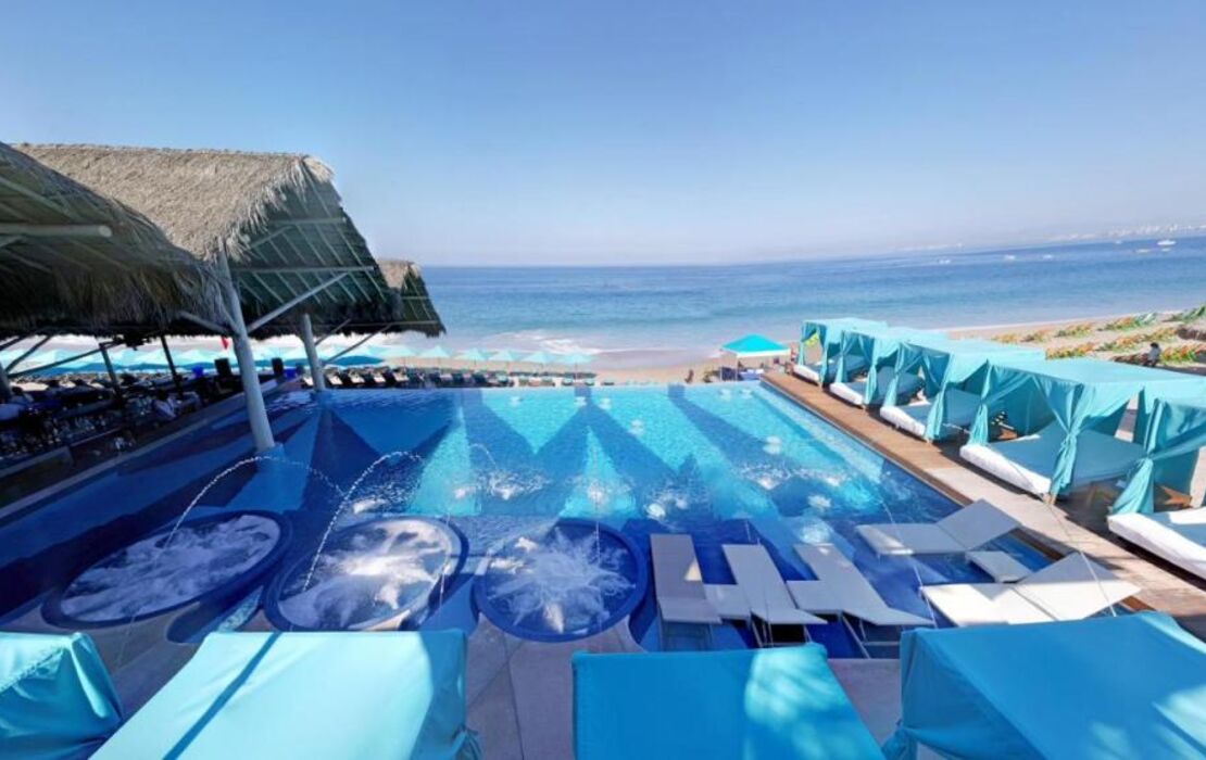 Almar Resort Luxury LGBT Experience by Mantamar Beach Club