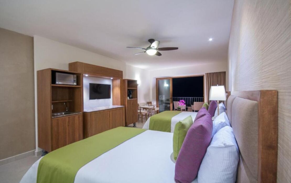 Almar Resort Luxury LGBT Experience by Mantamar Beach Club