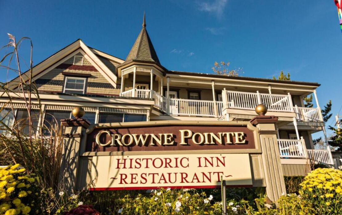 Crowne Pointe Historic Inn Adults Only