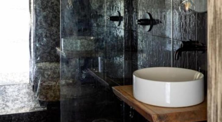 AWOL Hotel Provincetown