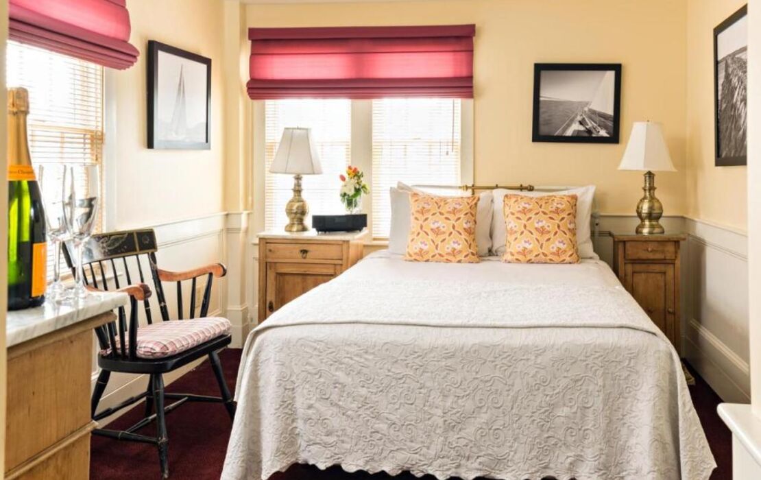 Brass Key Guesthouse Adults Only