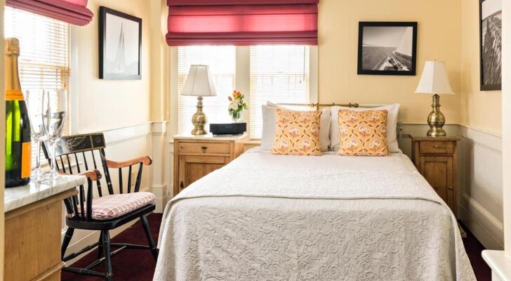 Brass Key Guesthouse Adults Only