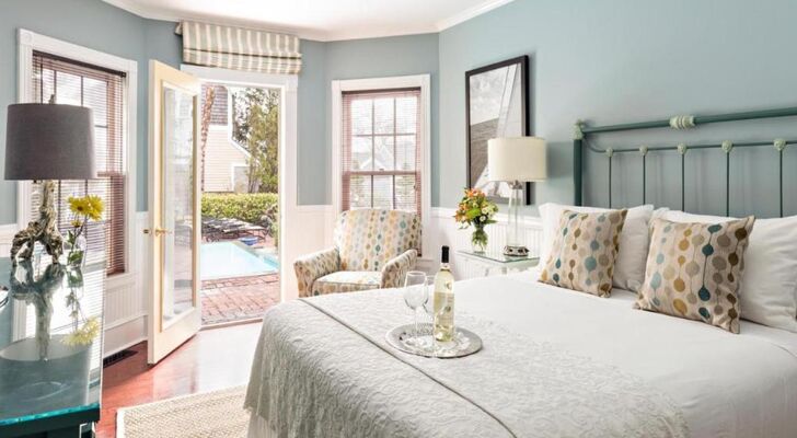 Brass Key Guesthouse Adults Only