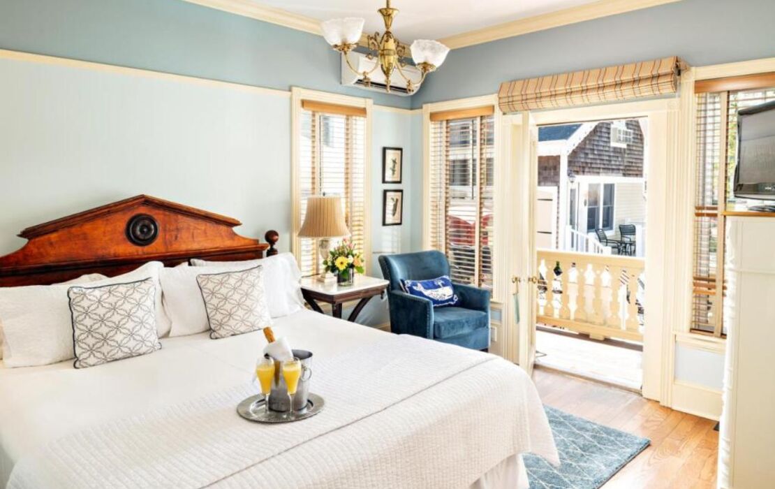 Brass Key Guesthouse Adults Only