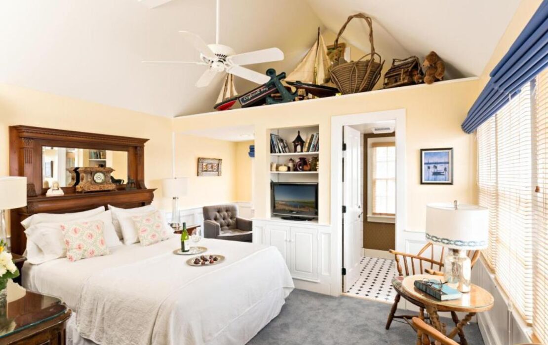 Brass Key Guesthouse Adults Only