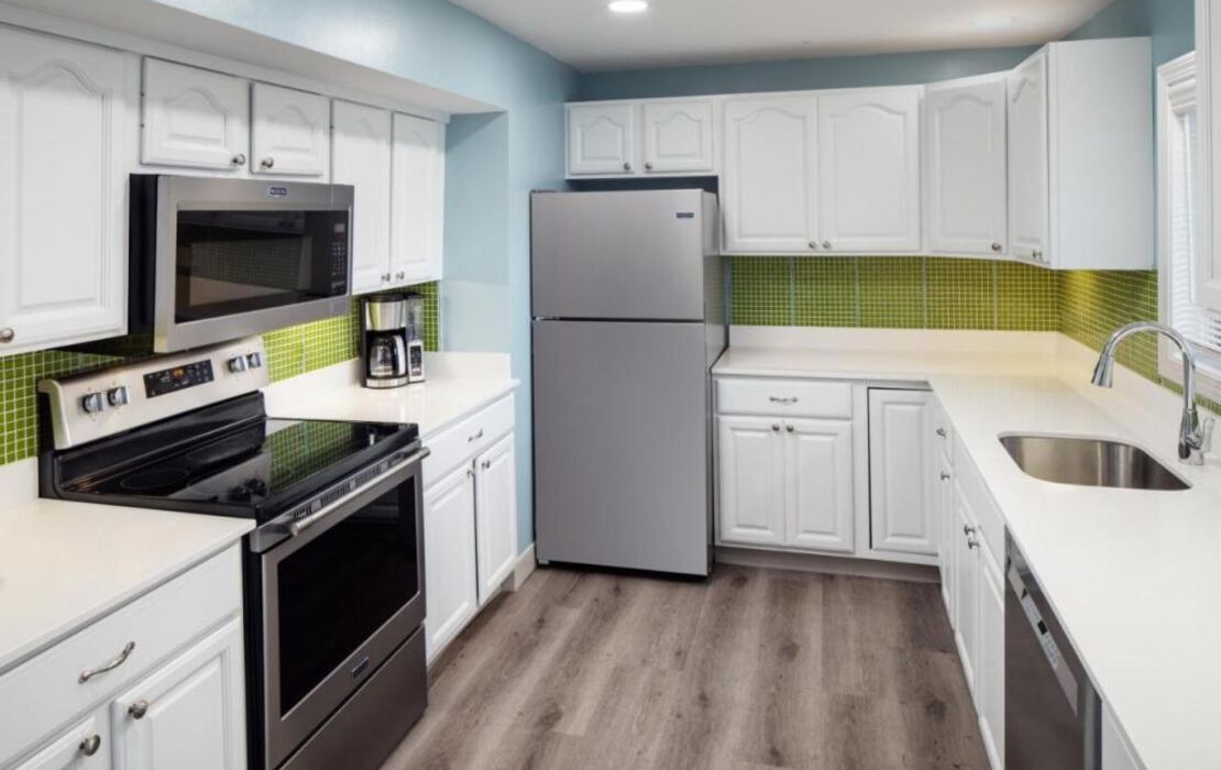 Surfside Hotel and Suites