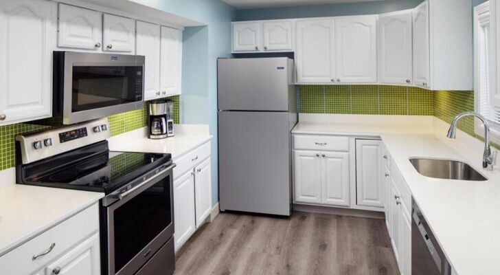 Surfside Hotel and Suites