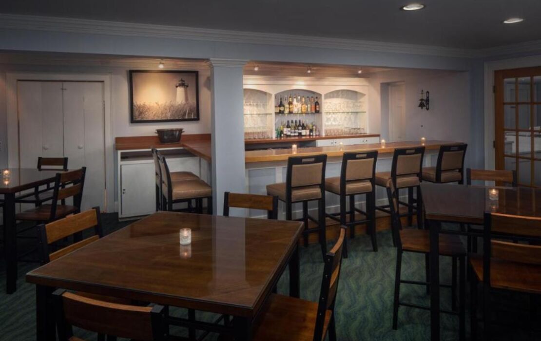 Surfside Hotel and Suites