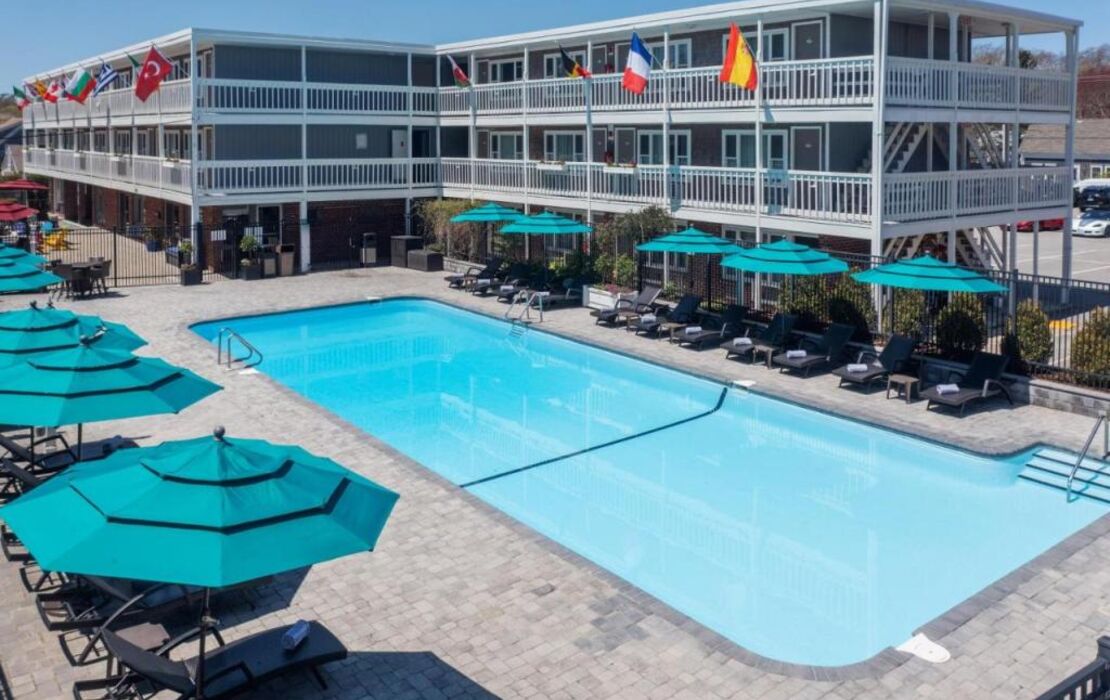 Surfside Hotel and Suites