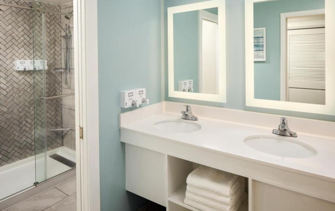 Surfside Hotel and Suites