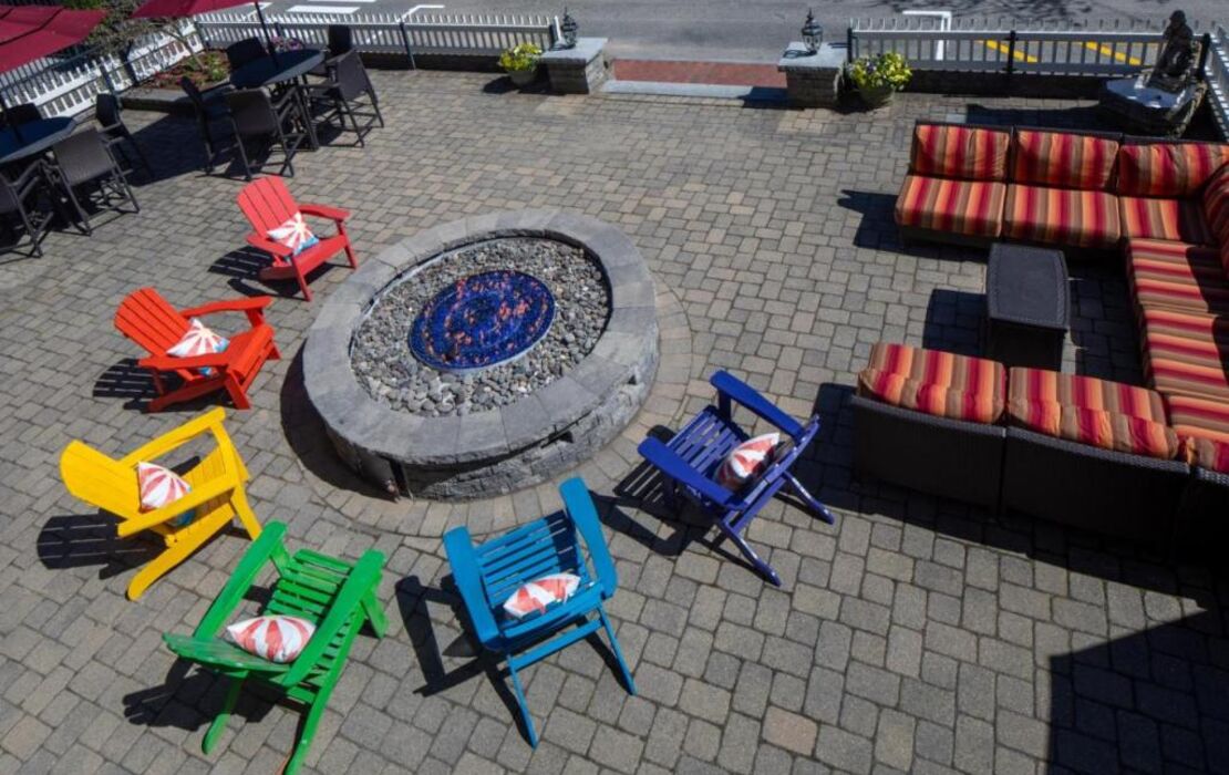 Surfside Hotel and Suites