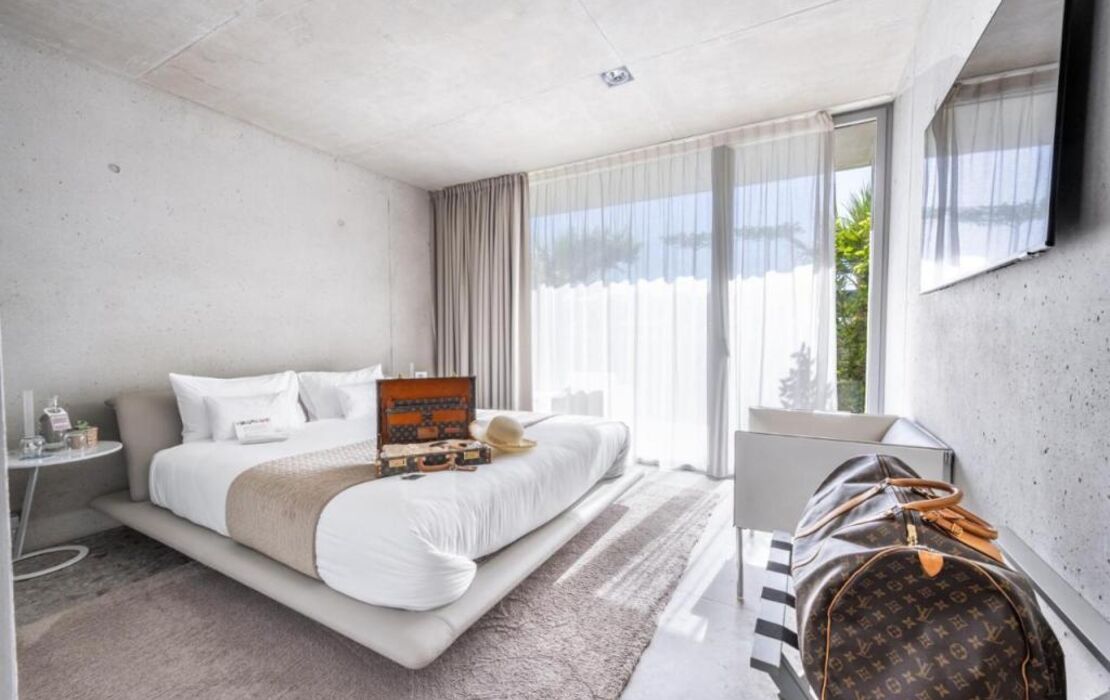 Le Pavillon M, Piscine et Spa au pied du château, Petit-Déjeuner inclus, Parking privé