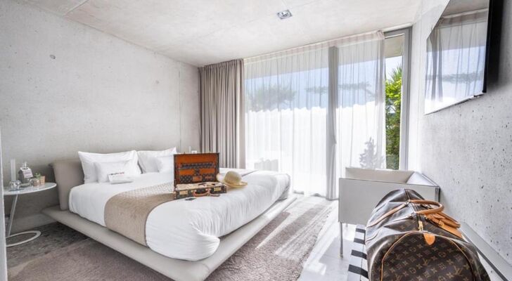 Le Pavillon M, Piscine et Spa au pied du château, Petit-Déjeuner inclus, Parking privé