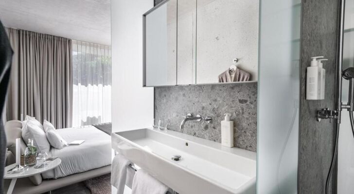 Le Pavillon M, Piscine et Spa au pied du château, Petit-Déjeuner inclus, Parking privé