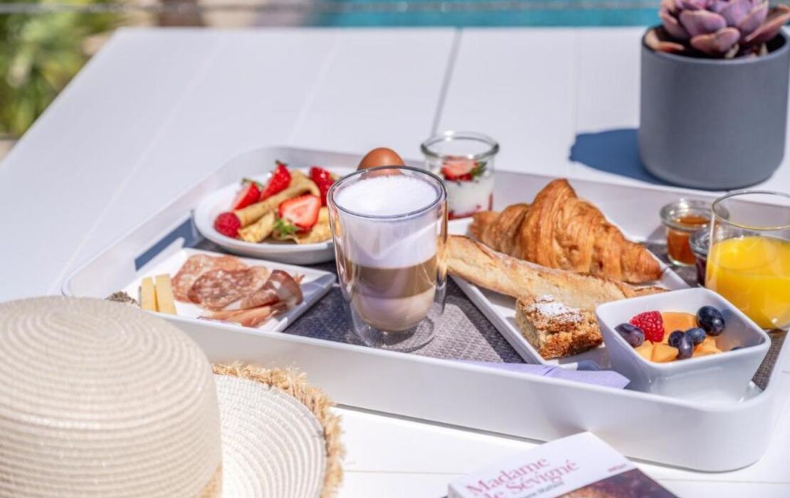 Le Pavillon M, Piscine et Spa au pied du château, Petit-Déjeuner inclus, Parking privé
