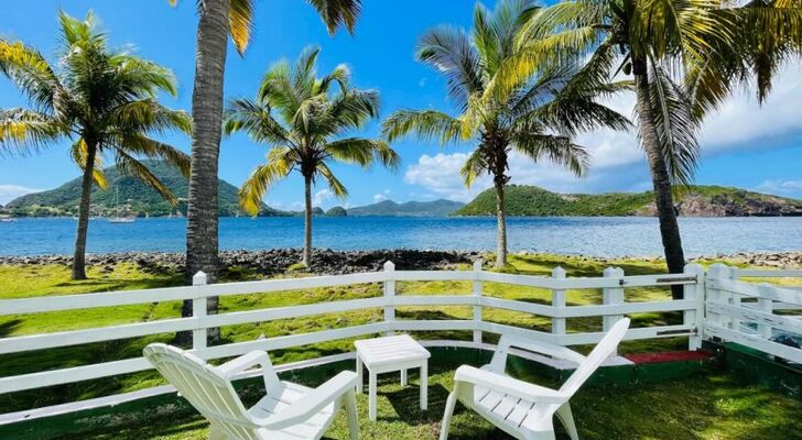 Blue Lagoon, cottage les pieds dans l eau