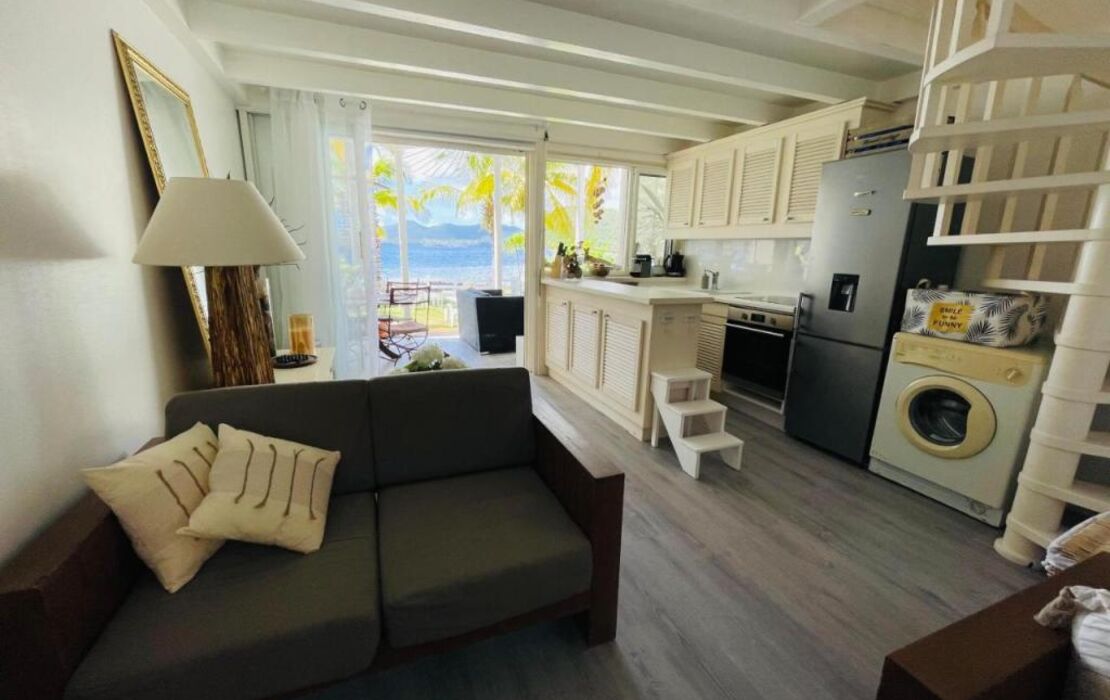 Blue Lagoon, cottage les pieds dans l eau