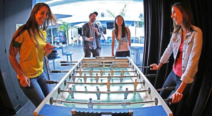 Banana Bungalow Hollywood Hotel & Hostel