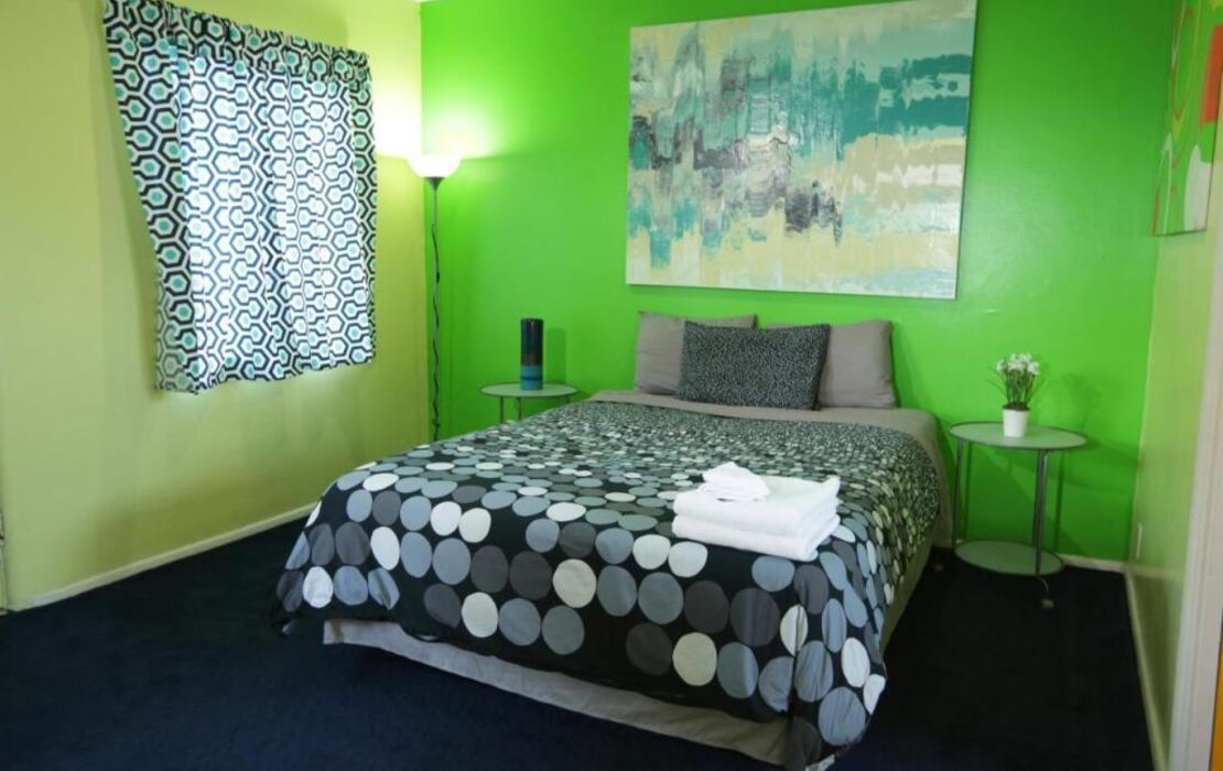 Banana Bungalow Hollywood Hotel & Hostel