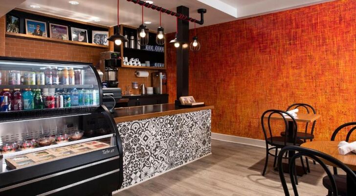 Montrose at Beverly Hills