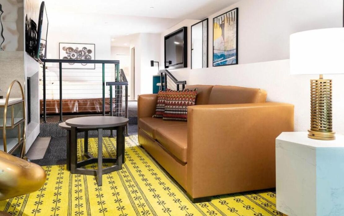 Montrose at Beverly Hills