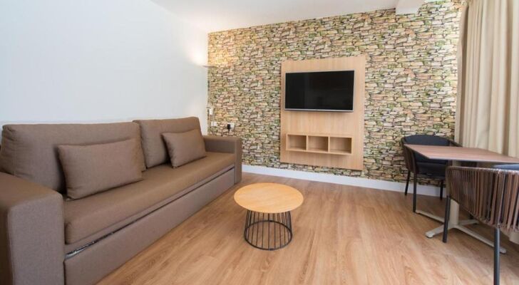 Bungalows Artemisa Gay Men Only