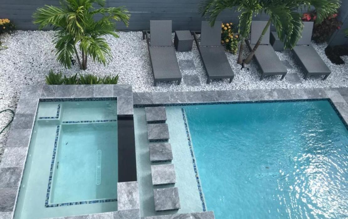 CASA HERMÈS Wilton Manor - Gay Guesthouse