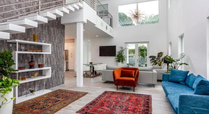 CASA HERMÈS Wilton Manor - Gay Guesthouse