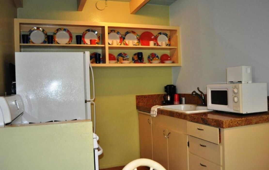 Vista Grande Resort - A Gay Men's Resort