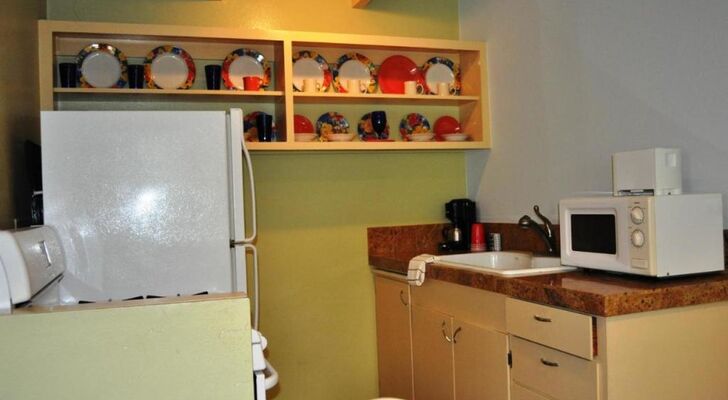 Vista Grande Resort - A Gay Men's Resort