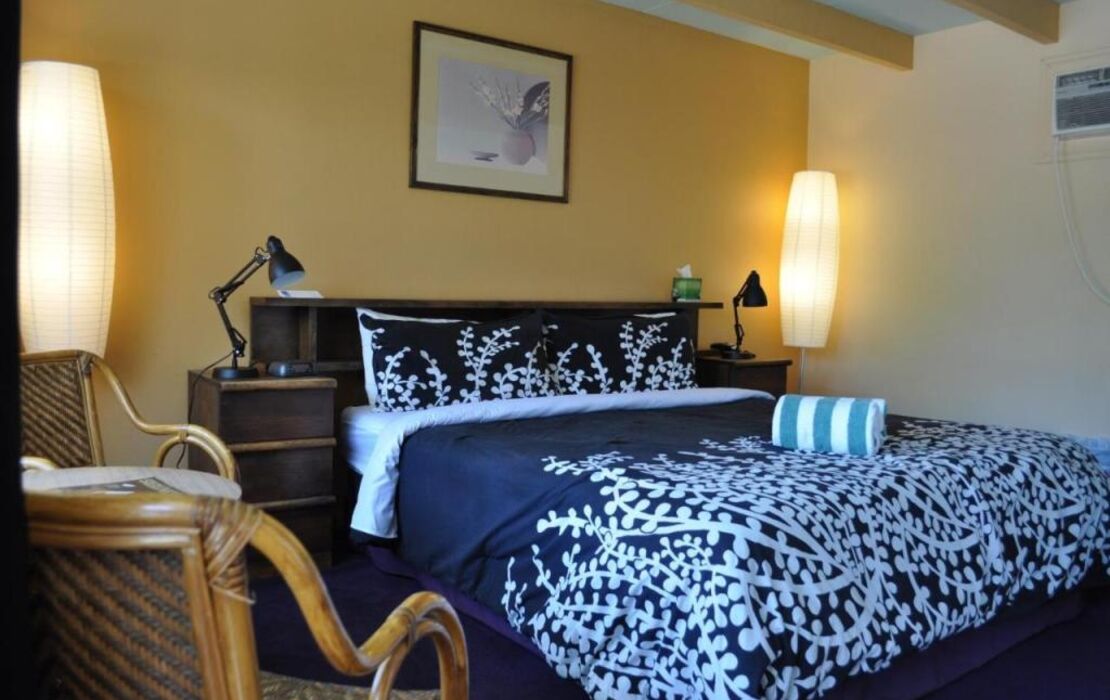 Vista Grande Resort - A Gay Men's Resort