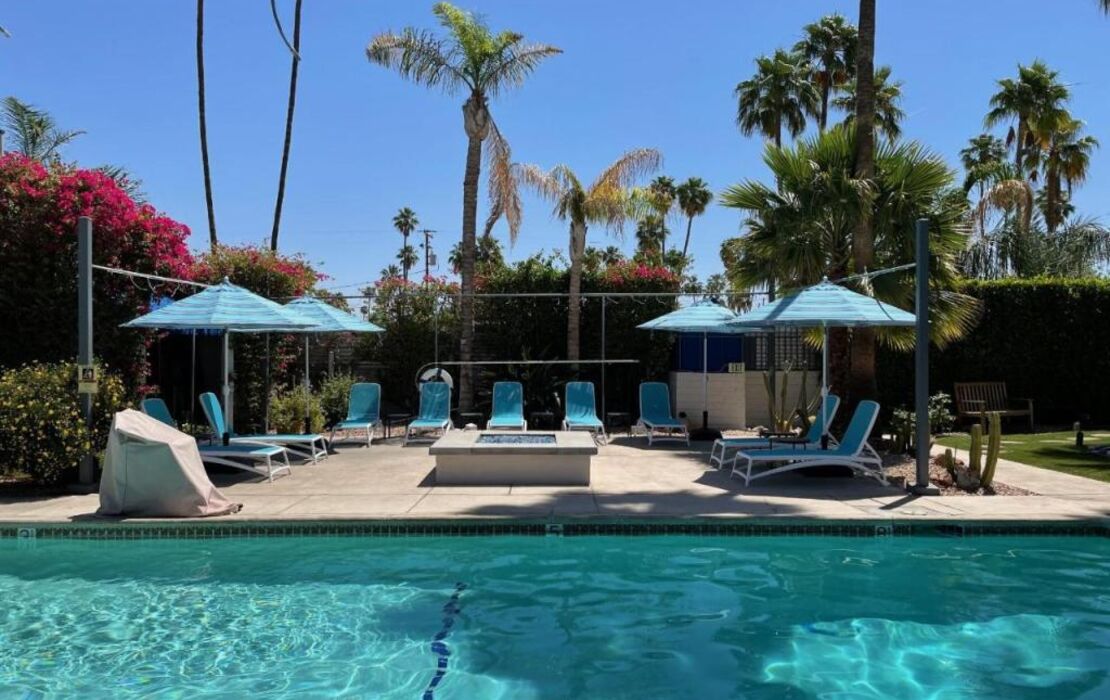 Desert Paradise - A Men's Clothing Optional Resort