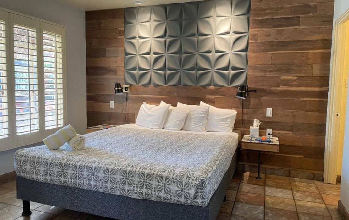 Desert Paradise - A Men's Clothing Optional Resort