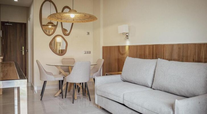 Apartamentos Buendia Suites - Torremolinos Centro