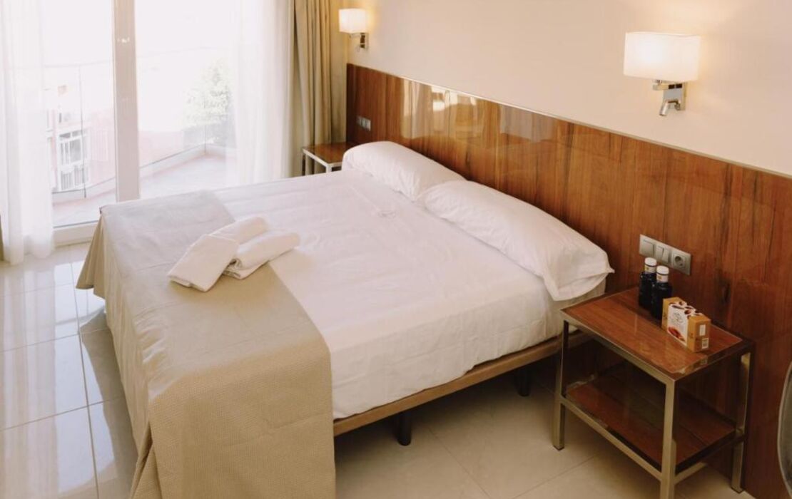 Apartamentos Buendia Suites - Torremolinos Centro