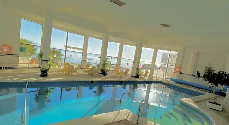 New Fabulous Beachfront