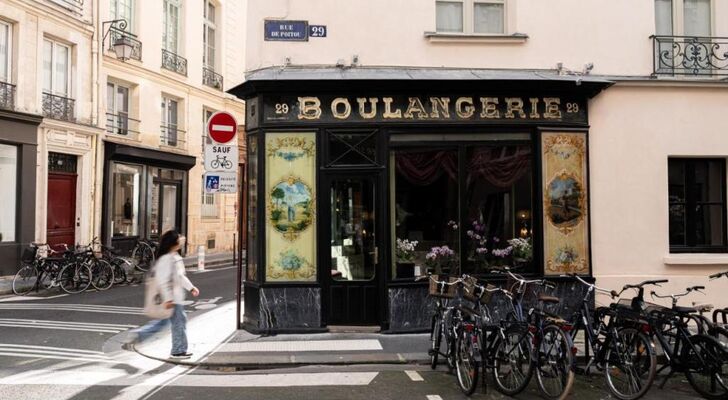 Hôtel du Petit Moulin, Haute Couture hotel by Lacroix