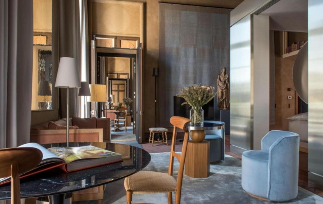 Cour des Vosges - Evok Collection