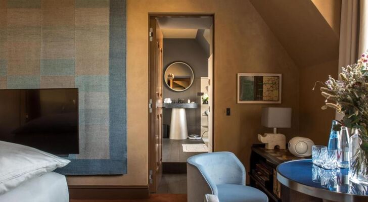 Cour des Vosges - Evok Collection