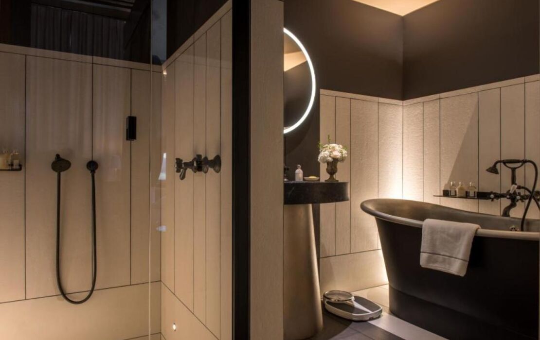 Cour des Vosges - Evok Collection