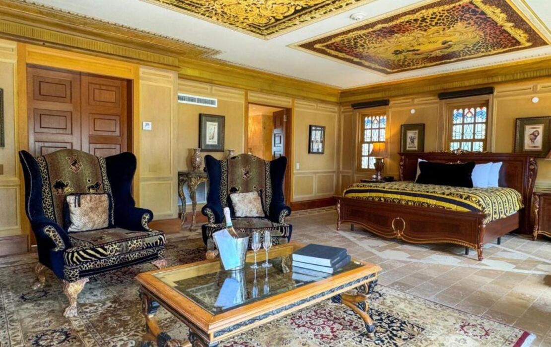 The Villa Casa Casuarina