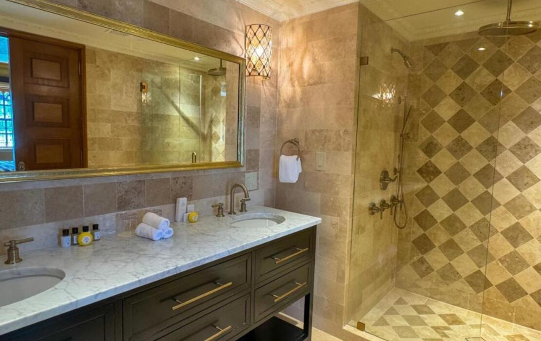 The Villa Casa Casuarina