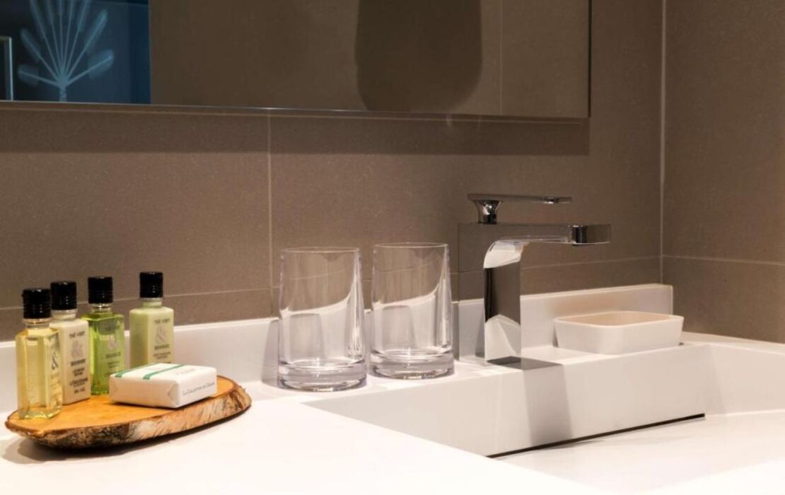 Hotel L'Arbre Voyageur - LILLE