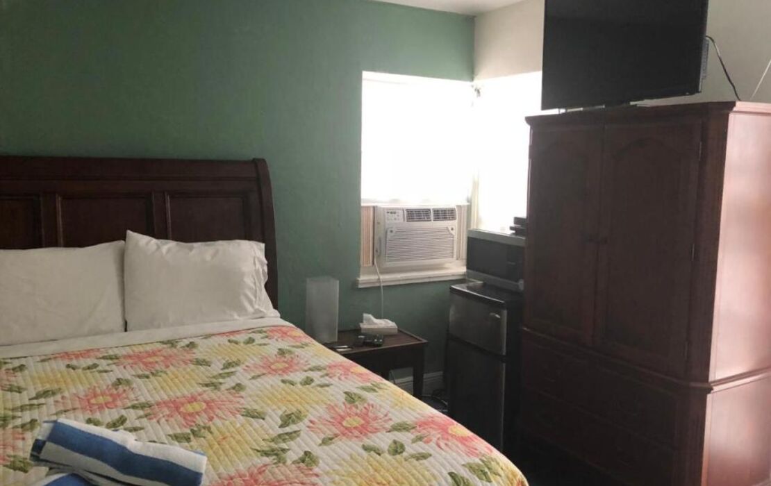 Calypso Inn Wilton Gay Male Resort