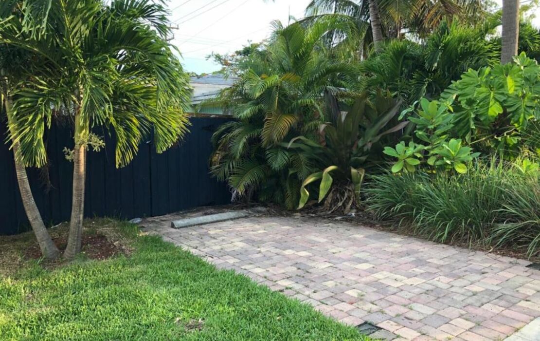 Calypso Inn Wilton Gay Male Resort