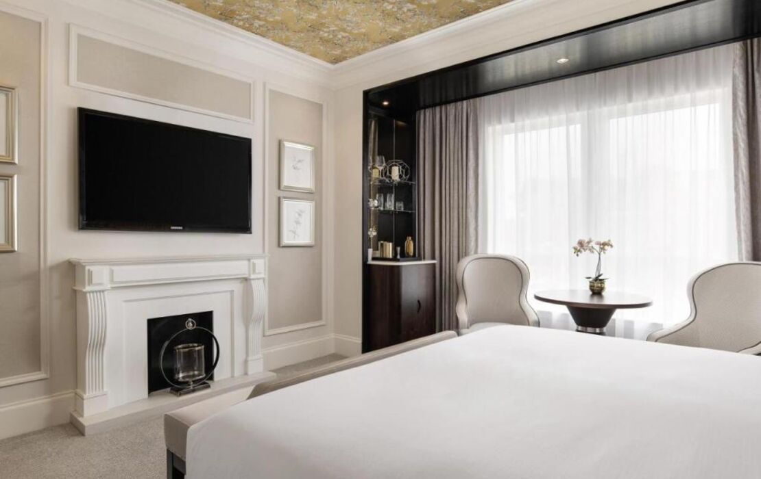 Fairmont Windsor Park